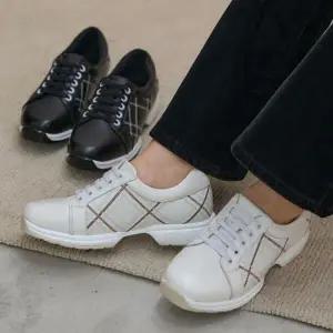 여자 모임룩 믹스매치 일상룩 캐쥬얼 스니커즈