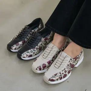 여자 플로럴 패턴 데일리 편안한 가죽 스니커즈