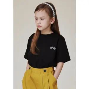 [갤러리아] 빈(BEEN) BA13TS06BK 블랙 로고 자수 반소매 티셔츠