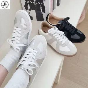 [애슬릿] 여성 스니커즈 배색 실버 레이스업 운동화