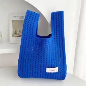 [패션] 여자 토트 미니 니트 백 가벼운 손 목 가방 블루 여성 토트백 핸드백 손가방 작은