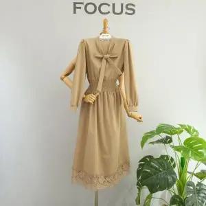 [대구백화점] [4CUS]스모크 허리밴딩 리본타이 원피스(FS2A7OP00097)