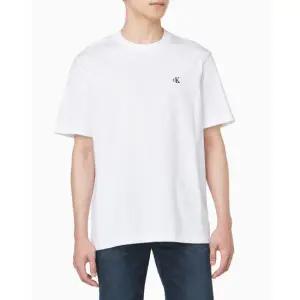 [롯데백화점]캘빈클라인 남성 CK 이지핏 아카이브 로고 반팔 티셔츠 화이트 4RC275G