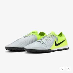 (국내매장판)나이키 풋살화 팬텀 GX 2 프로 TF 로우탑 축구화, FJ2583-003