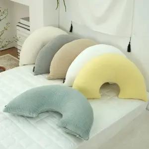 편안함을 지켜주는 반달베개 미용실 의자 배쿠션 반달쿠션