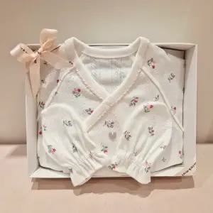 [롯데백화점]밍크뮤 (IV)봉봉아일렛배내가운,손싸개세트 35A70-001-02,008-10