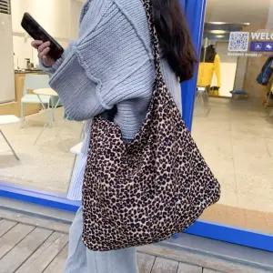 마띠에르 패브릭 여성 호피 숄더백 쇼퍼백 데일리백