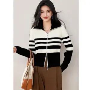 여성 매일예쁜 야구 점퍼 빈티지 흑백 스트라이프 융 니트 슬림 지퍼 숏 톱 코트 힛템