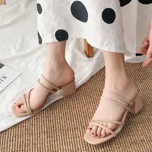 [하프클럽/]여성 여름 바캉스 캐주얼 미들힐 스트랩 샌들 슈즈