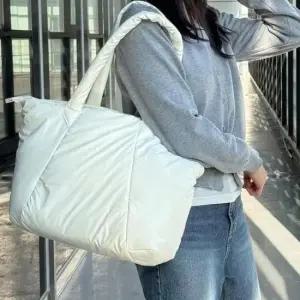 브랜드백 여성 패딩 숄더백 쇼퍼백