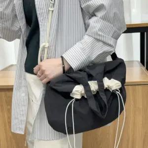 남녀 매듭 끈 데일리 숄더백 가벼운 조임끈 빅사이즈 매듭끈가방 빅사이즈백 조임끈백