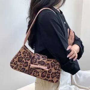 엠티 24197 호피 여성 핸드백 Ymb9+6cou