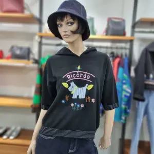 베네통/애플아울렛/강아지 자수 후드 니트/BAKP50531