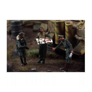 1:72 스케일 레진 소재 독일 현장 기갑 부대 3명의 병사 탱크 장면에 적합 수집용 선물 전시품