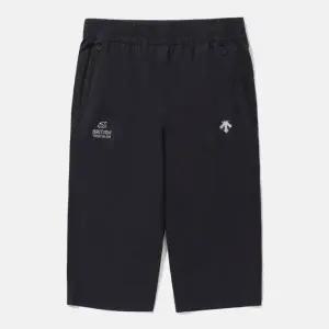 [데상트]반바지 UQC SQ223IPT41-BLK GBR 7부 스트레치 우븐 팬츠 / BLACK