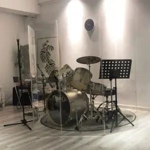 아크릴 드럼 칸막이 방음벽 방음막 투명 접이식 스크린 무대 공연장 연습실 교회 이동식