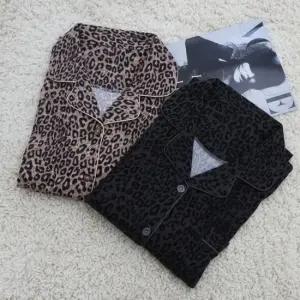 루이무이 [2종세트] 니달리 레오파드 벨벳 파자마 상하세트_2color