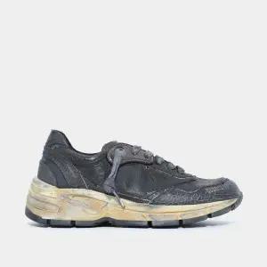 골든구스 26SS 대드스타 크랙 레더 러닝 여성 스니커즈 GWF00884 F007839 90100