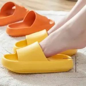 푹신한 층간소음 슬리퍼 미끄럼 무소음 슬리퍼 실내화 거실화