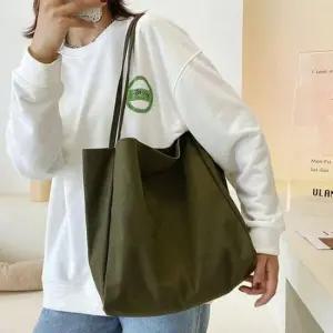 캔버스 숄더백 들기 편한 가방 직장인 학생 데일리백