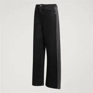 아디다스 여성 청바지 파이어버드 데님 트랙 팬츠 KD2909 411520