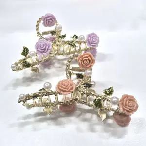 로맨틱 장미 헤어집게 머리집게