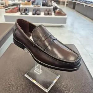 엘칸토 HC11 소가죽 남성화 세미정장 페니로퍼  D5Q6U61V385