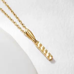 [비앤비골드] 14K 골드 컷팅 스틱 펜던트 JAP41864