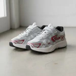 노스페이스키즈 키즈 솔리드 NS93R83U 아동 슬립온 운동화