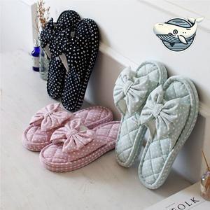 부드러운 도트 리본 슬리퍼 거실 주방용 쿠션 엄마실내화