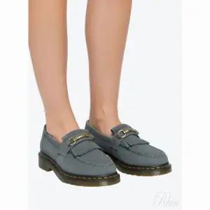 닥터마틴 아드리안 스내플