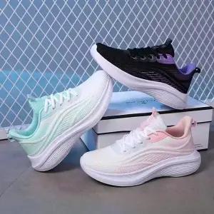 여성 초경량 러닝화 230~250 사이즈 발편한 운동화 헬스화