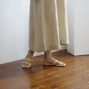 국내생산 각코 투 스트랩 낮은굽 뮬 여성 슬리퍼