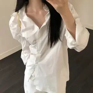 [메이비베이비] Oberon Shirt (2colors)