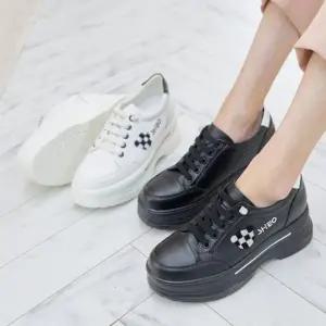 [옷자락]여자 봄가을 키높이 합성피혁 통굽 스니커즈