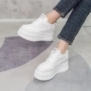 [옷자락]여자 봄신상 트렌디 통굽 플랫폼 데일리 운동화