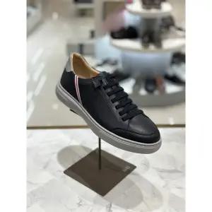 [롯데백화점]닥스 남성 오쏠라이트 사이드 스티치 밴딩 스니커즈 DMX477 네이비 (DMX477KA42)