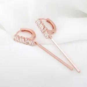 고급귀걸이 금침 로즈골드 큐빅 원터치링 스틱 드롭 귀걸이 14K