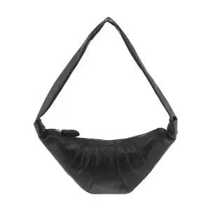 르메르 가방 BG0001 LL095 BK999 크루아상 미디움 소프트 나파 숄더백 당일발송