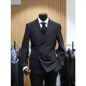 [갤러리아] BON 챠콜 투톤 실크 혼방 스판 슬림핏 더블 슈트 BN4SJA027