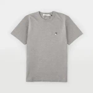 메종키츠네 그레이 폭스 헤드 패치 남녀공용 반팔 티셔츠 GM00118KJ0008 H150