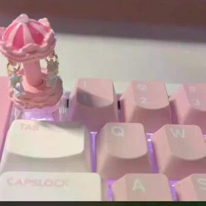 1개 소녀용 특별 수제 회전목마 키캡 크로스 축 스위치 게임 키보드 장식