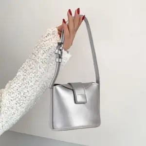 미니 실린더 숄더 크로스백 AN-8007M