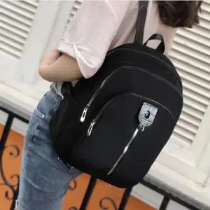 지퍼 포인트 캐주얼 여행 백팩 중년여성 수납가방 734 신고 잡화 트랩
