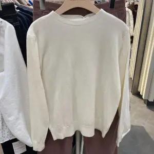 [밀스튜디오] HC06 라운드 기본 니트 LS3KTS101WHO_P416620693