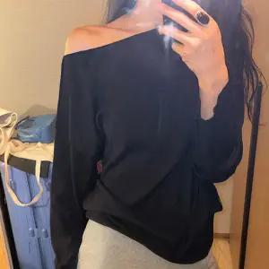 [메이비베이비] [Dearest] Claude Tee (3colors)