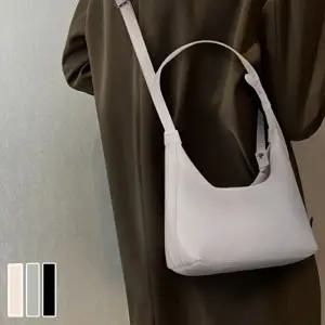 미니크로스백 심플 미니 세련스타일 꾸안꾸템 숄더백 크로스백