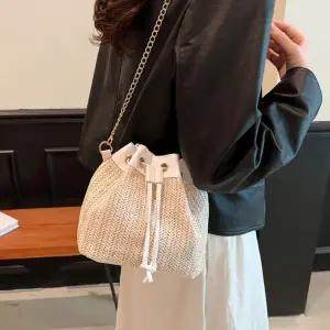 여성 복조리 밀집 왕골 포인트 숄더 체인 버킷백 kuH7+6ykO