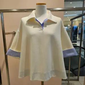 [롯데백화점]파프리카 스트라이프 배색 스탠카라 니트 져지  LL1BL301