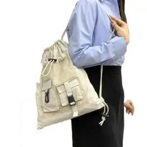 [패션] 데일리 여성 인기 백팩 메쉬포켓 가벼운 가방 쪼임